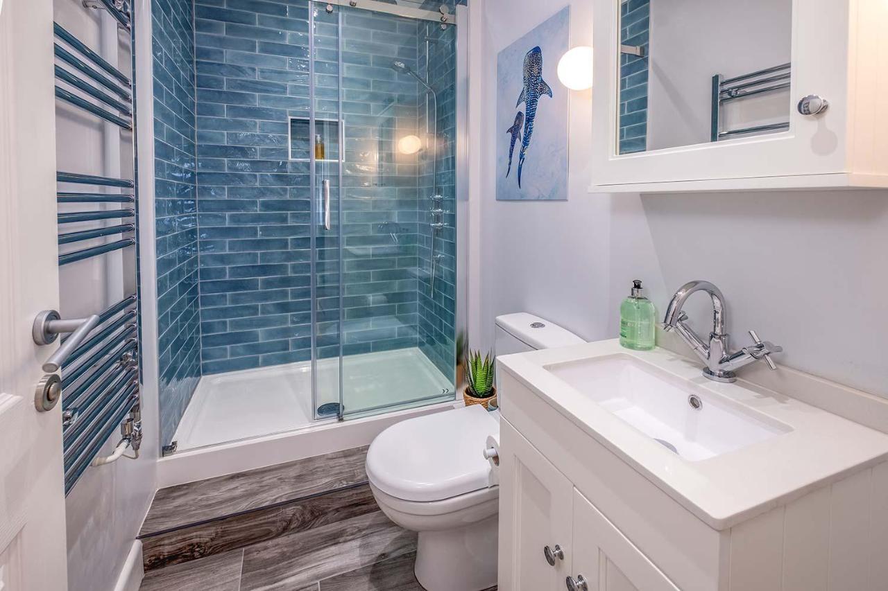 Blue Winds And Waves Appartement Cowes  Buitenkant foto