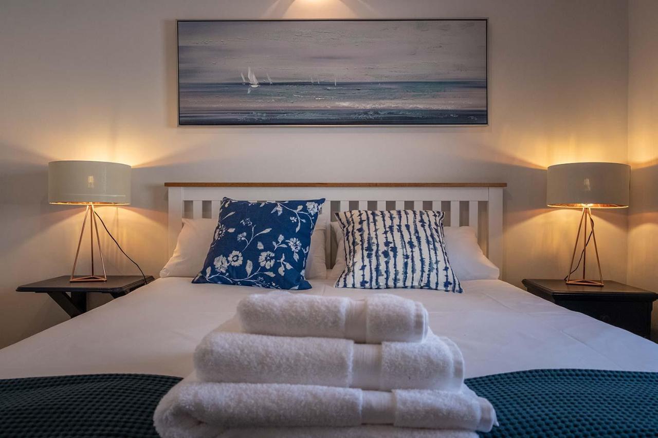 Blue Winds And Waves Appartement Cowes  Buitenkant foto