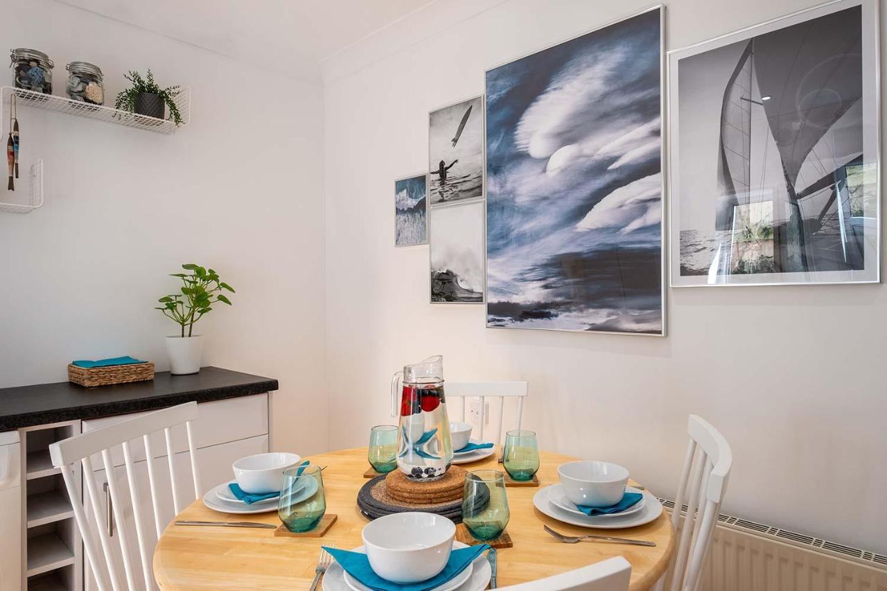 Blue Winds And Waves Appartement Cowes  Buitenkant foto
