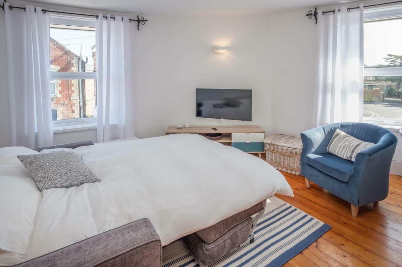 Blue Winds And Waves Appartement Cowes  Buitenkant foto